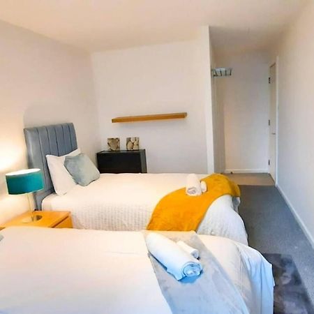 2-Bed Apartment Near City Centre Manchester Bagian luar foto