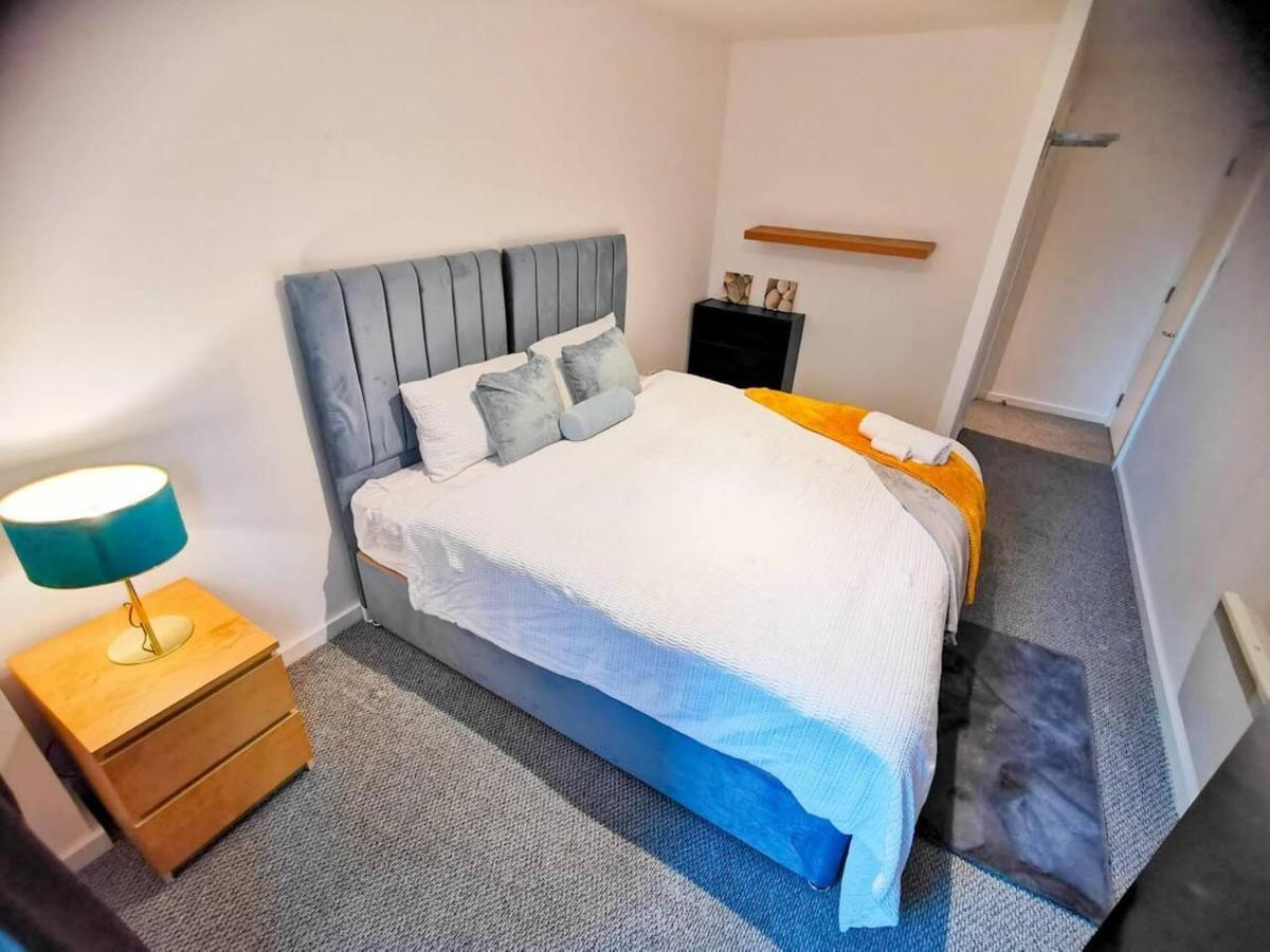 2-Bed Apartment Near City Centre Manchester Bagian luar foto