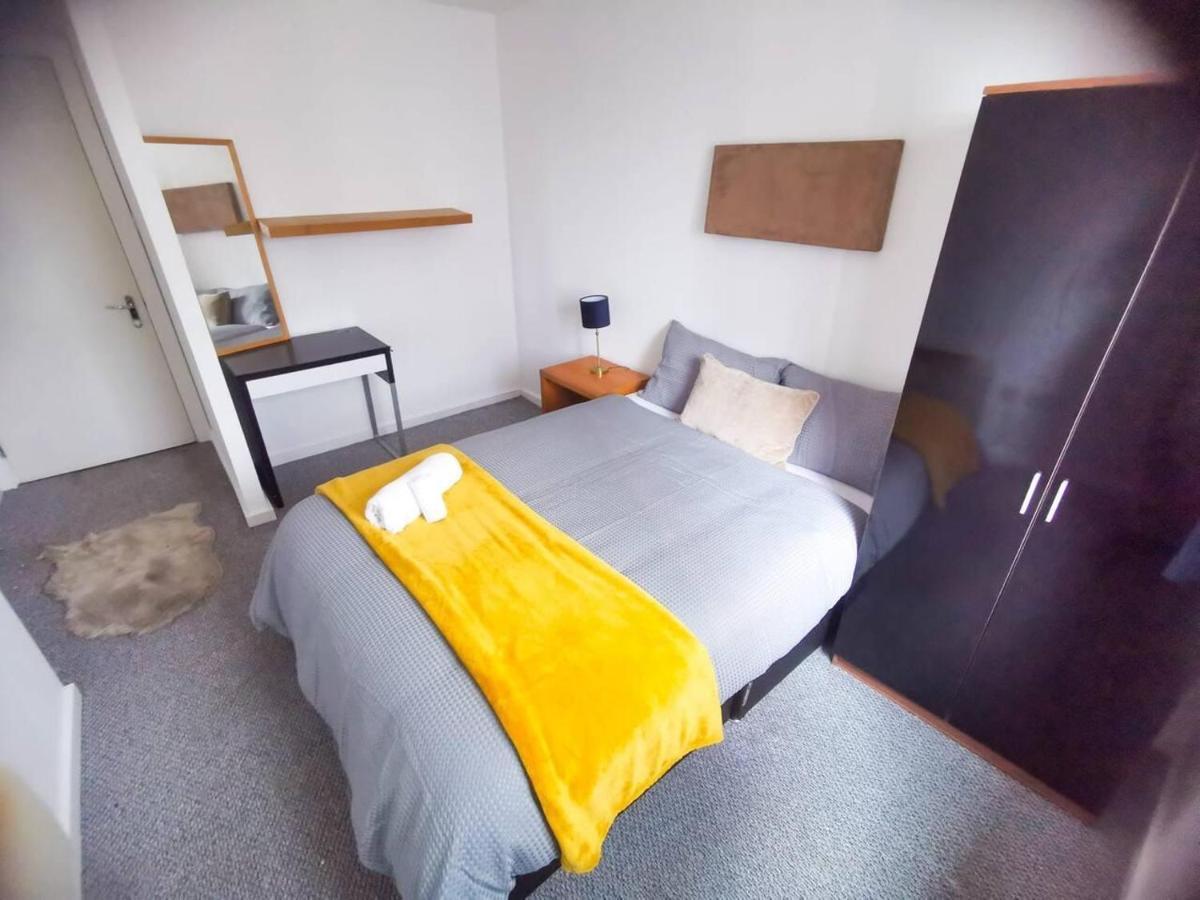 2-Bed Apartment Near City Centre Manchester Bagian luar foto