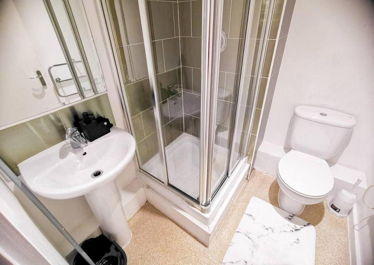 2-Bed Apartment Near City Centre Manchester Bagian luar foto