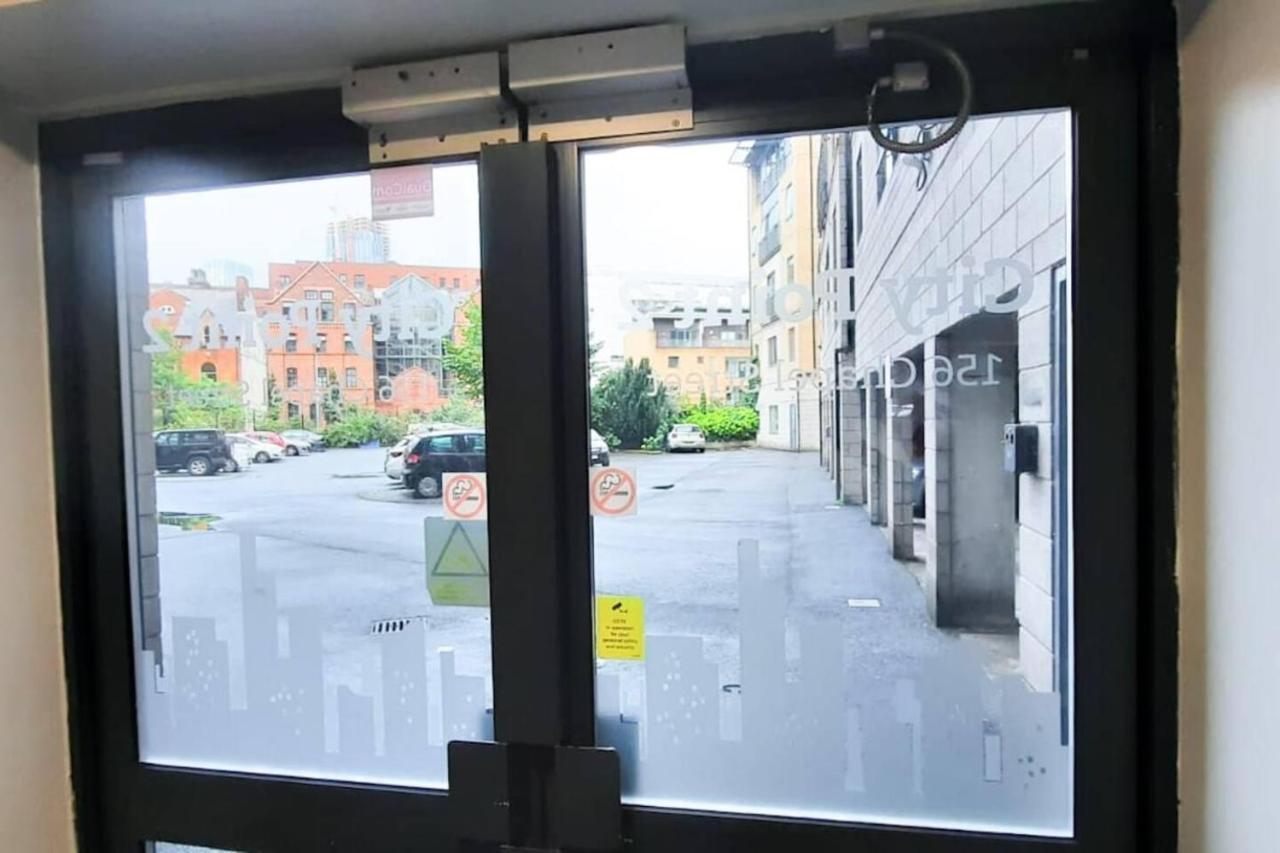 2-Bed Apartment Near City Centre Manchester Bagian luar foto